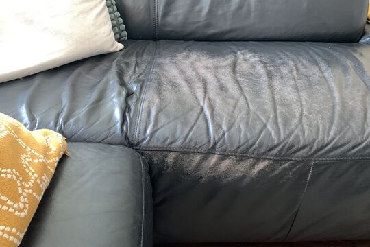 Sofa 3.jpg